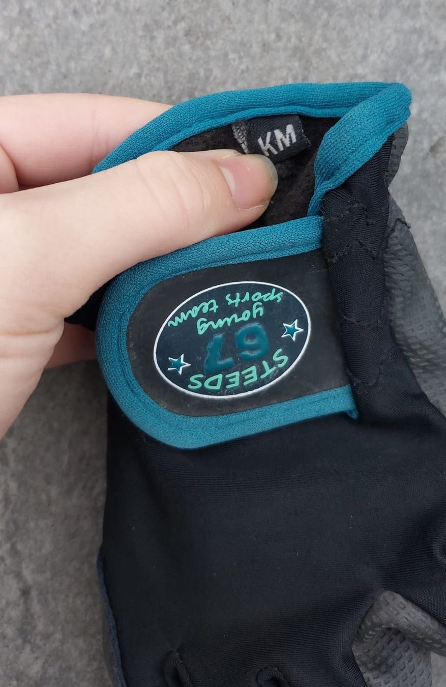 Guanti: Steeds Kinderhandschuhe – Usato da Schwyz venduto da jor_5y66 3