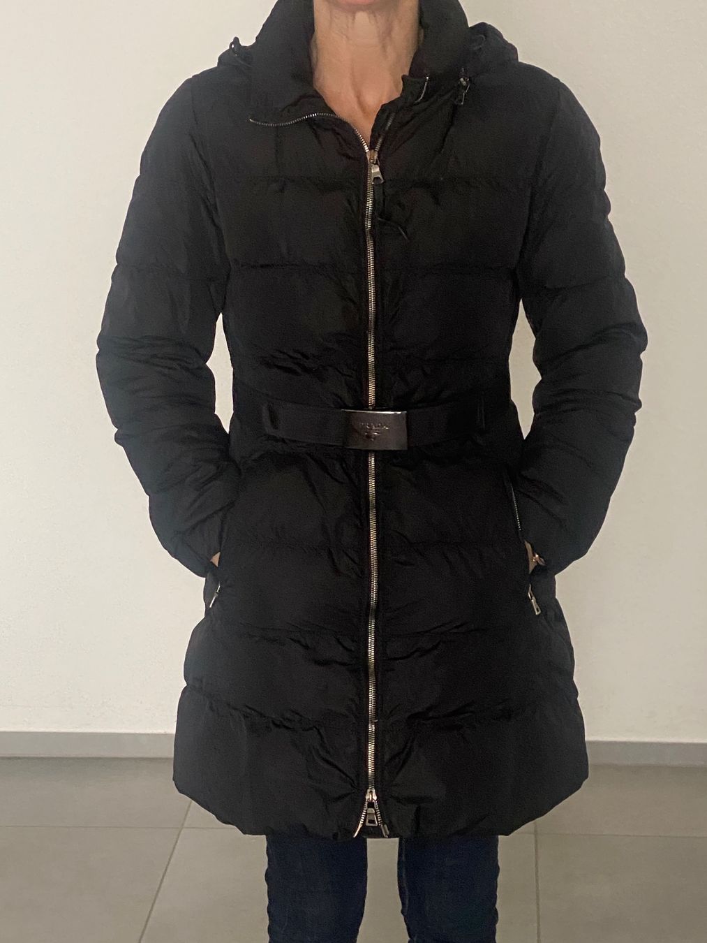 Prada Mäntel: Prada Daunenmantel, Parka schwarz , Damen – Defekt aus Schönenberg ZH von nielfa 6