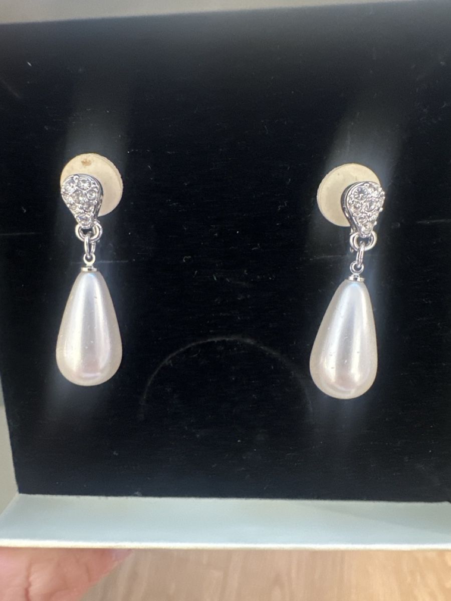 Swarovski Ohrringe & -stecker: swarowski Ohrschmuck  – Gebraucht aus Davos PLatz von Danivime