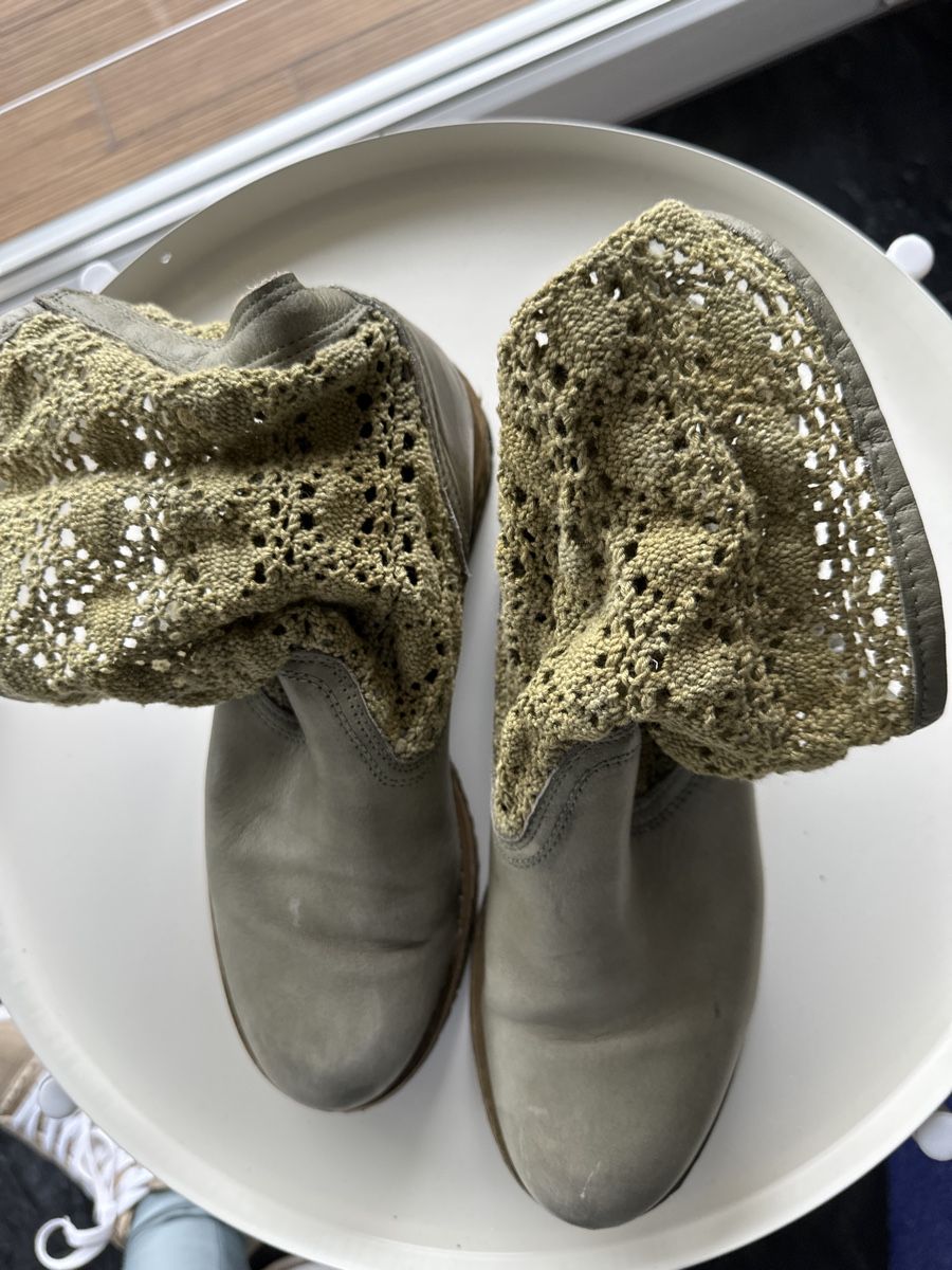Scarpe da donna: Stiefel gr 39/40 khaki – Usato da Däniken SO venduto da NBdesign 3