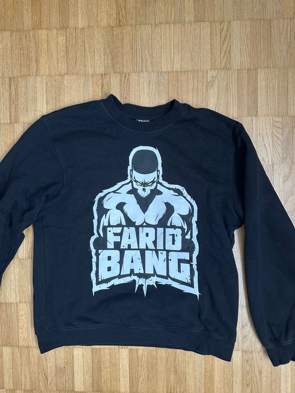 Pullover & Sweatshirts: Pullover Farid Bang – Gebraucht aus Niedergösgen von Abrek9