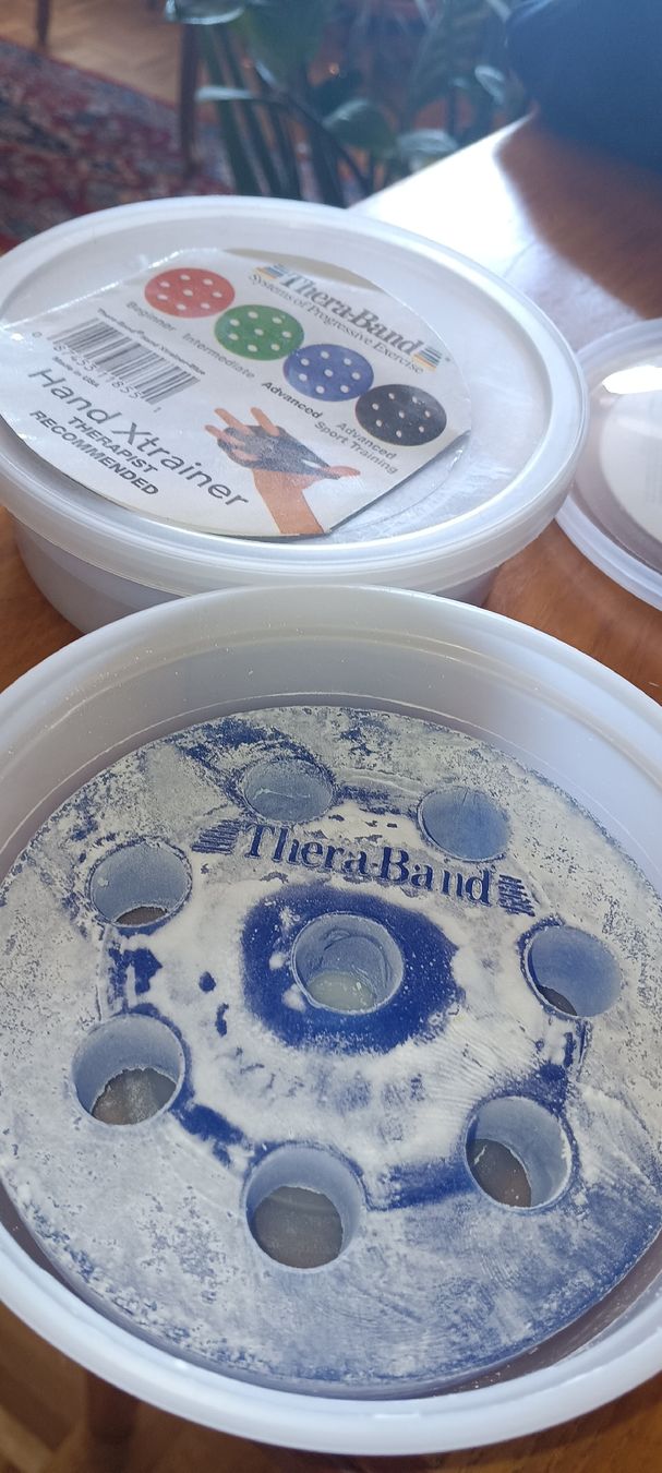 Sonstiges zum Basteln & Handarbeiten: thera band elastique therapeutique – Neu und originalverpackt aus noville von fardusa 3