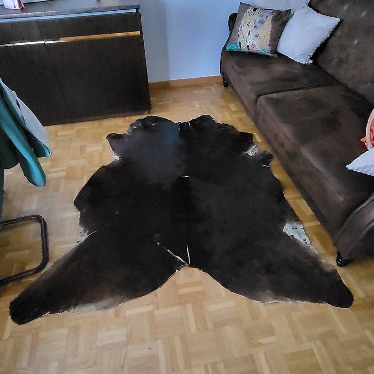 Tappeti: Kuhfell Teppich – Usato da Romanshorn venduto da Auri