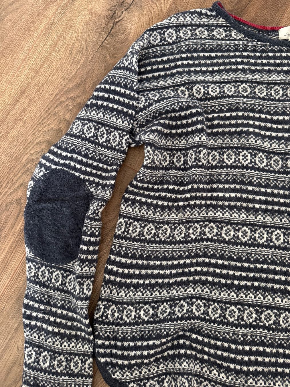 H&M Pulls & Sweat-shirts: Blau-weiss gemusterter Pullover mit Ellbogenpatches – D'occasion à Thun par mar_lx2p 1