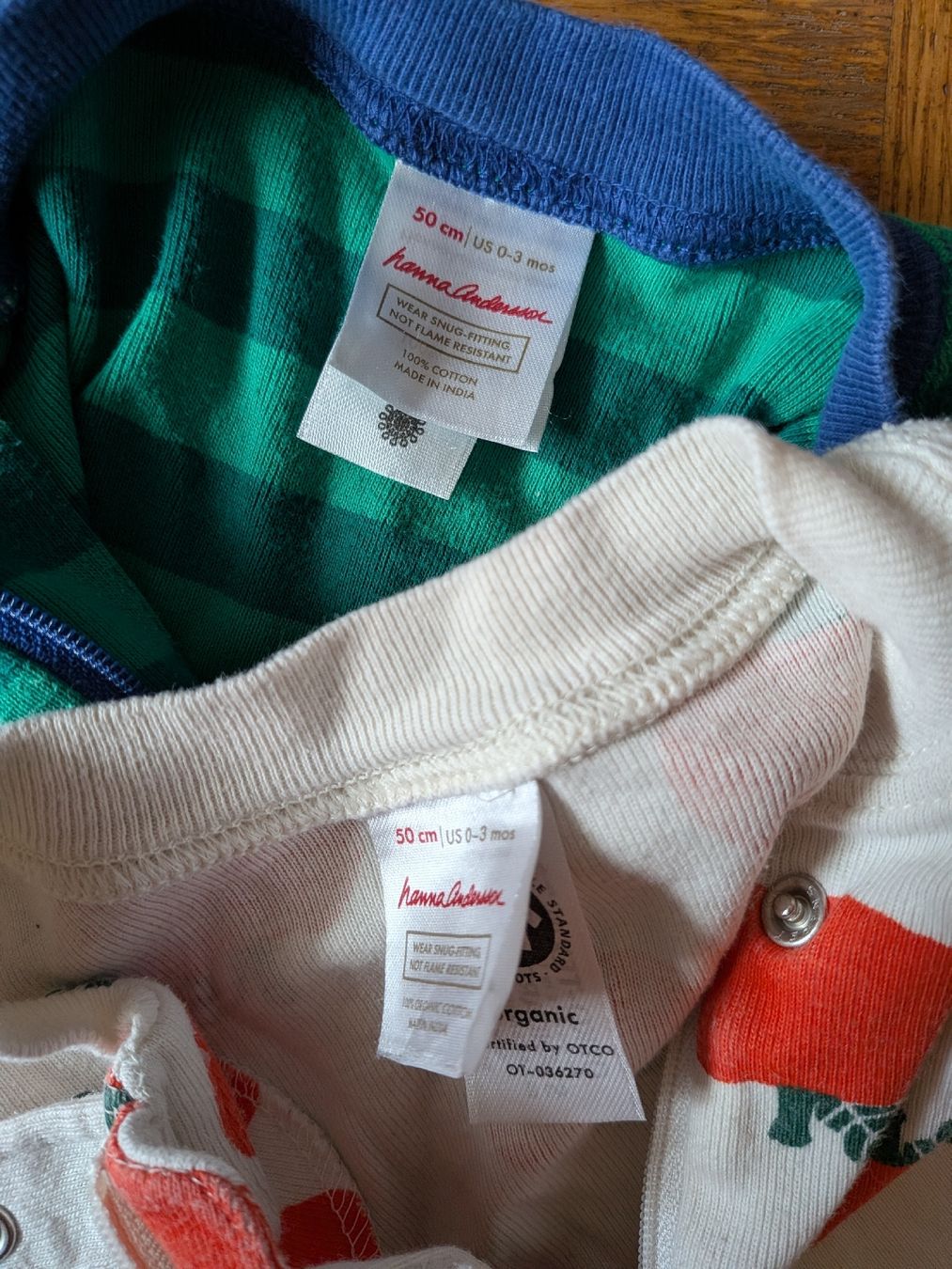 Lotti & Set di vestiti: 2 body sans pied 0-3 mois – Usato da Genève venduto da Loloana 1