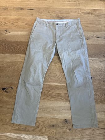 Herren Hosen Chino Dockers Grösse W34 L32 Beige