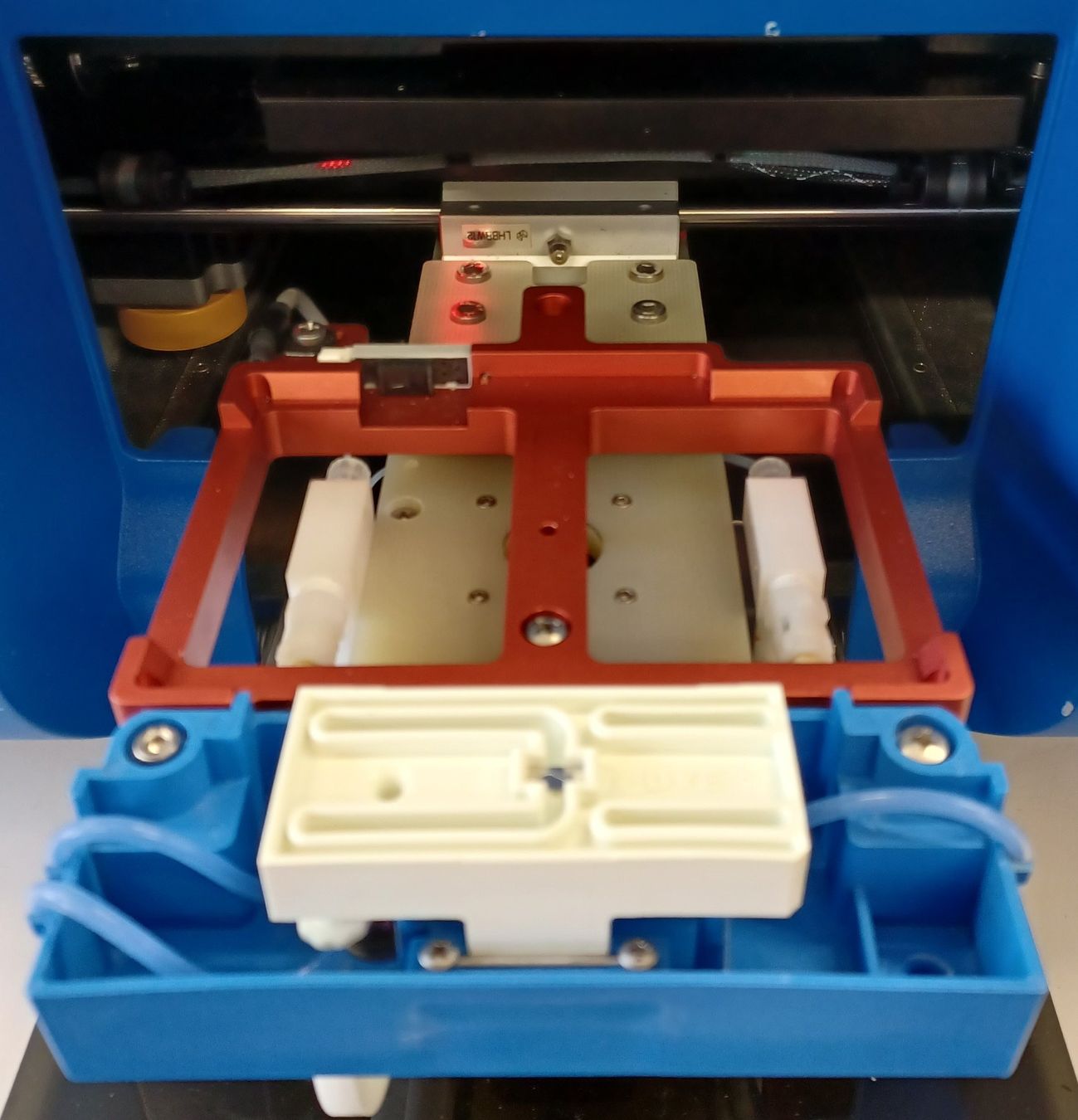 Accessori da laboratorio: Caliper LabChipEZ Reader II Automated Electrophoresis System – Difettoso da Niederdorf venduto da LeptonAG_Labor 5