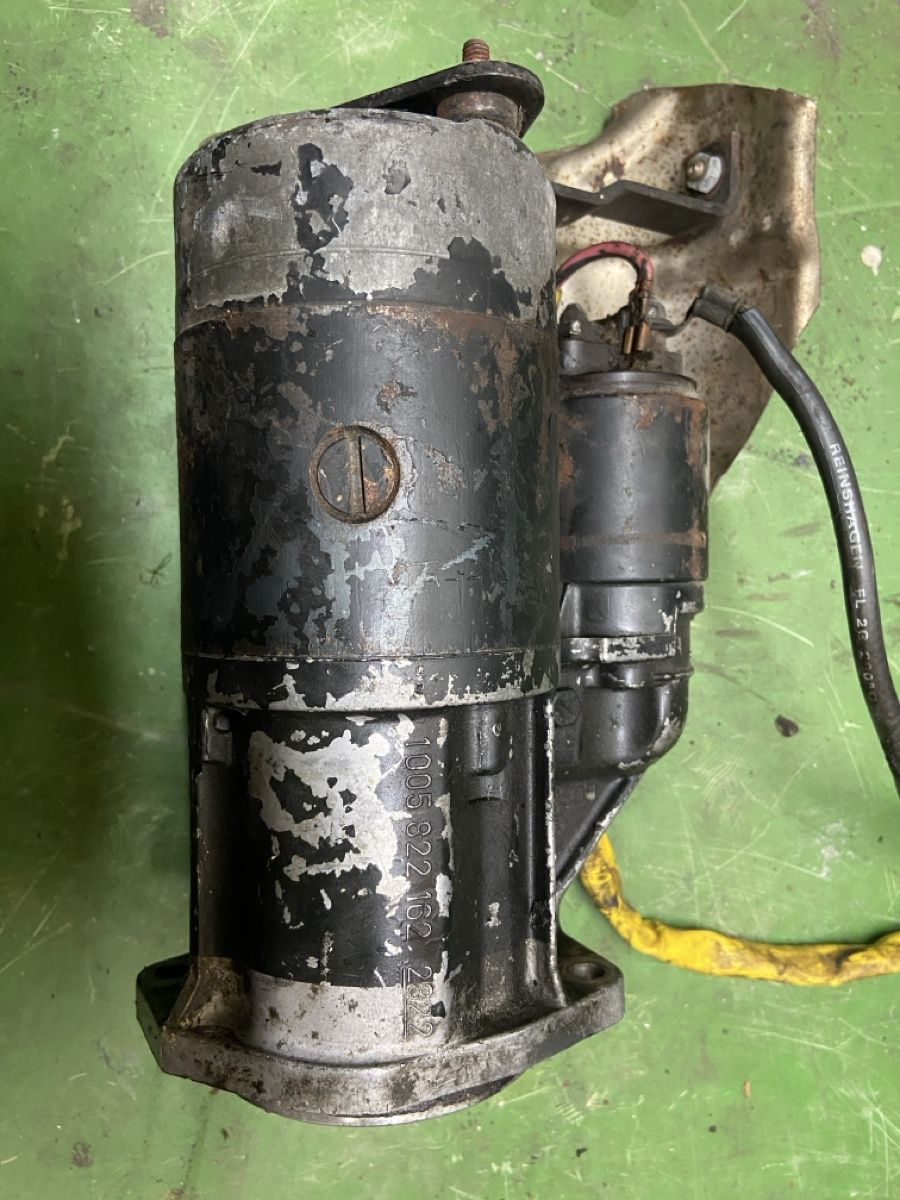 VW Tutti pezzi di ricambio auto: VW Golf 2 Anlasser – Usato da Hettiswil venduto da Lukezero02