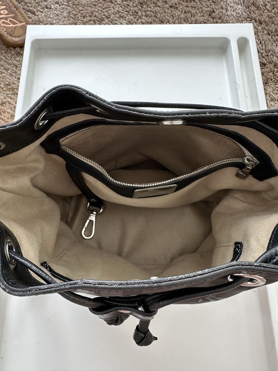 Maison Mollerus Sacs femmes: Mollerus Sion Handtasche – D'occasion à Zürich par mara_g 4