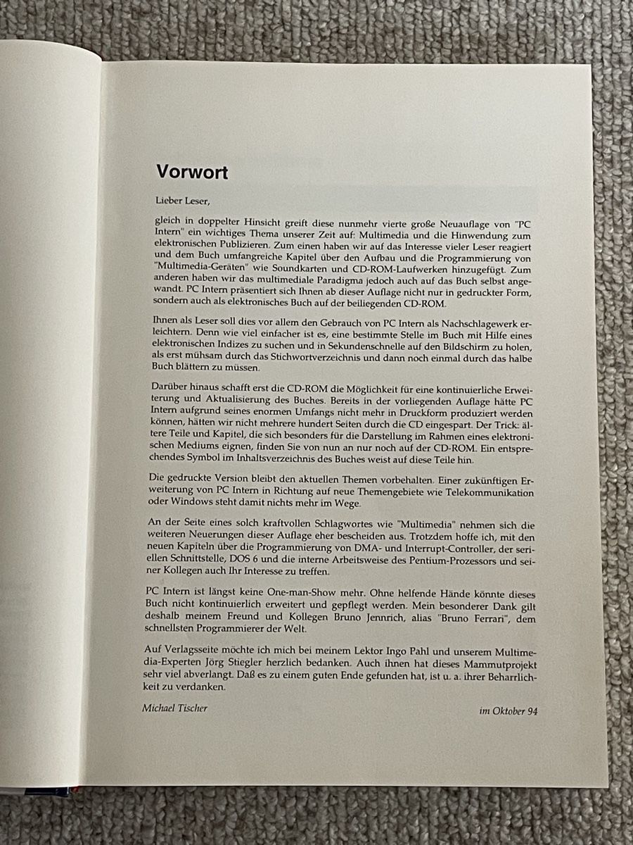 Libri: PC Intern 4 Buch - Geballte Information auf 1400 Seiten + CD – Usato da Ehrendingen venduto da renue 3