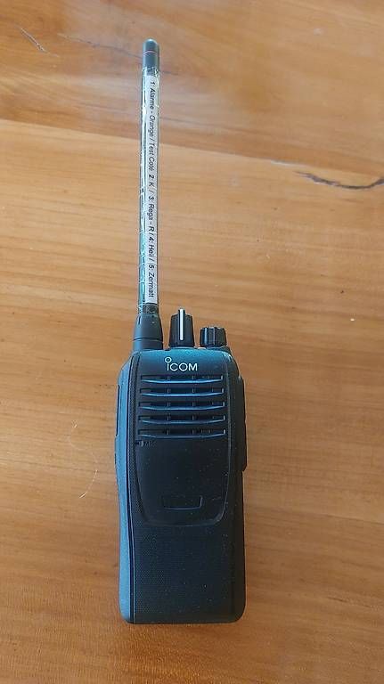 Radios: Radio secours  – D'occasion à Broc par Gabygaby60 1