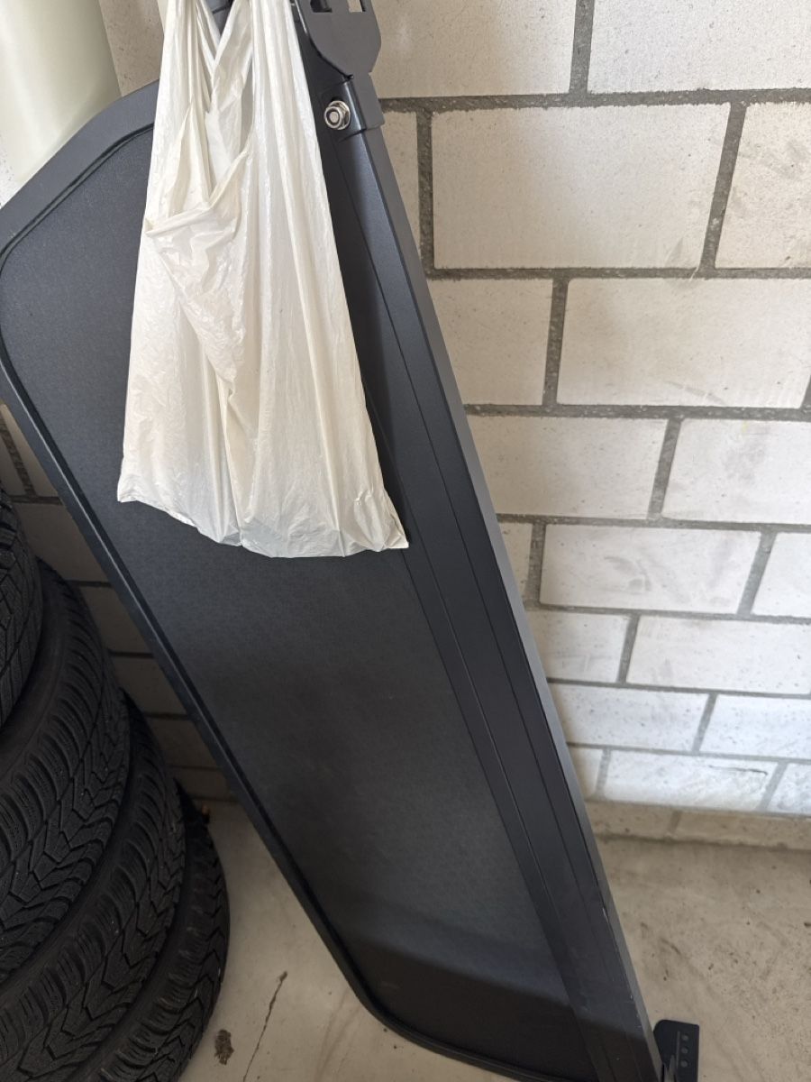 Ford Toutes les pièces détachées: Laderaumteiler Ford Ranger – D'occasion à Mühlau par MF0404