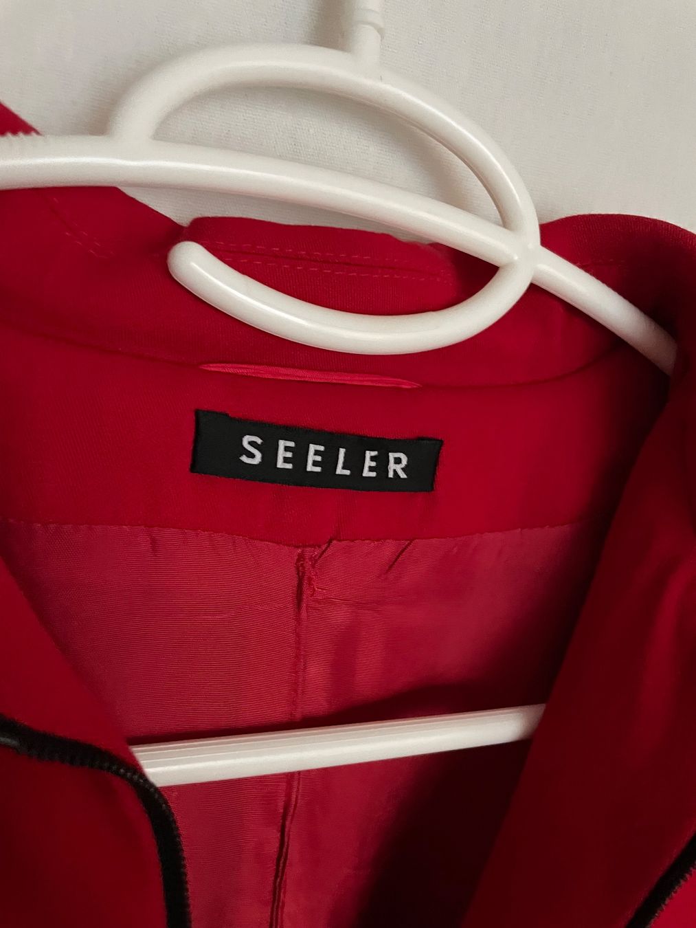 Giacche: ALLES RAUS Roter Blazer – Usato da Kloten venduto da simones.thriftshop 1