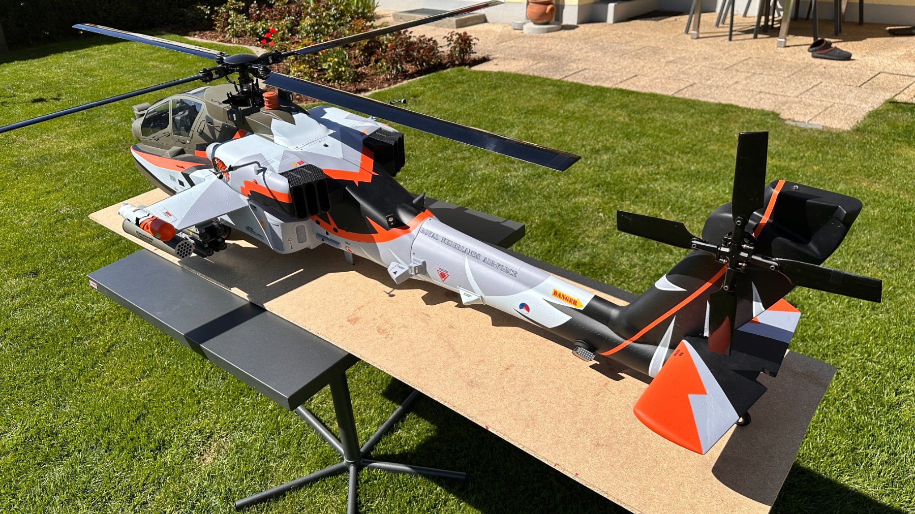 RC Kits de montage: Apache  AH-64 Scale Helikopter 700 – D'occasion à Murten par Vaiper 6