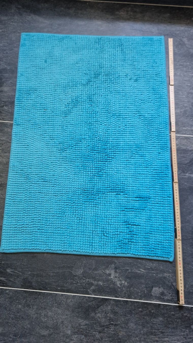Tapis: Kuschliger Badzimmer-Teppich – D'occasion à Luzern par tho_y5js 2