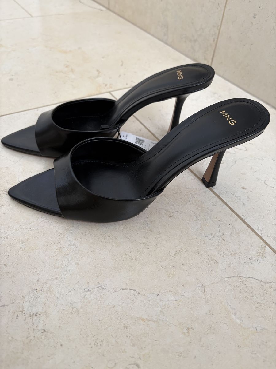 Mango Scarpe da donna: Schwarze Hells von Mango, neu und ungetragen, 38 – Nuovo e nell'imballaggio originale da Zürich venduto da Sera.13