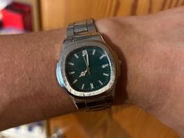Herren Uhr Edelstahlarmband mit Datumsanzeige Grüne Ziffe...