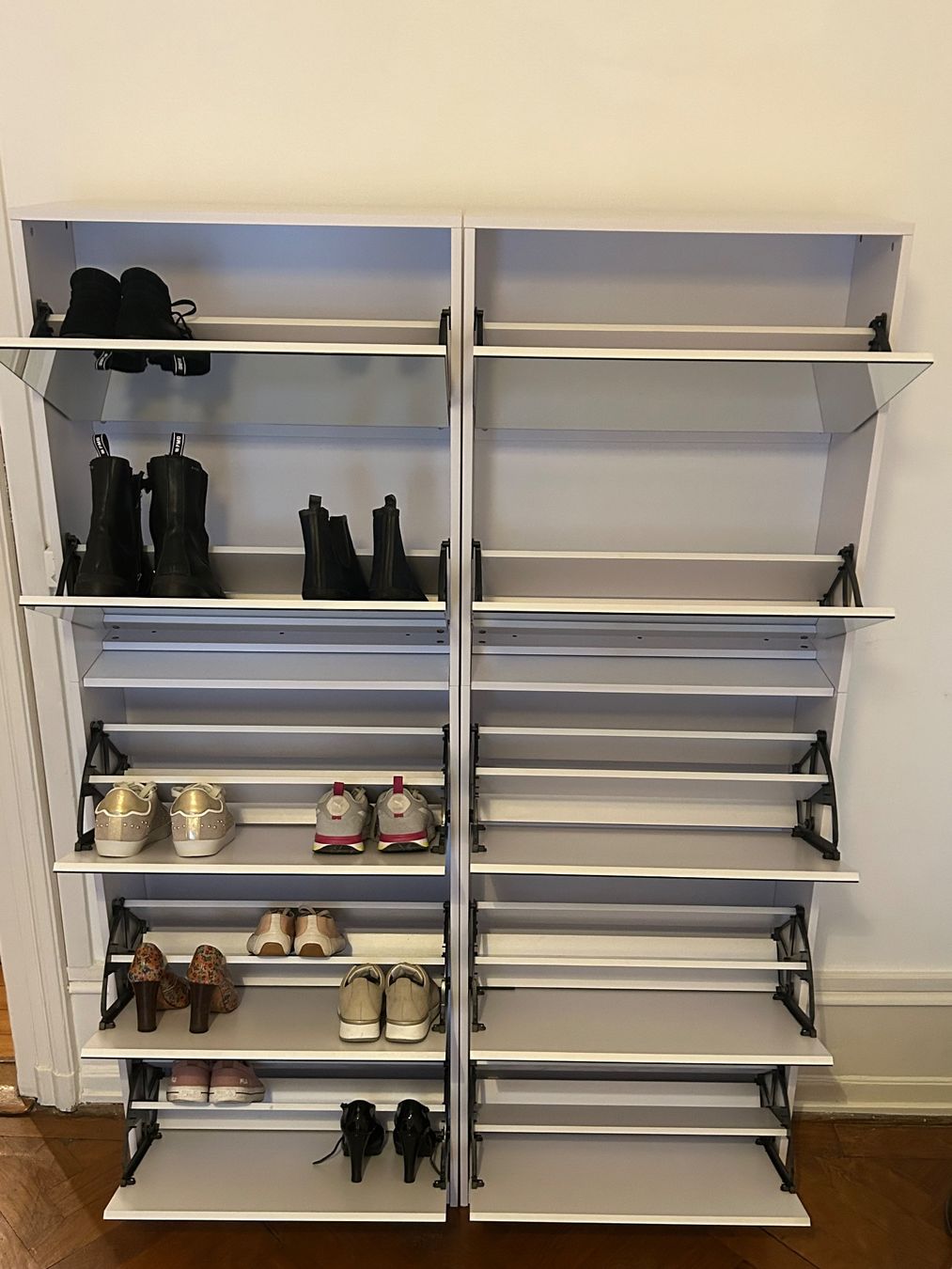 Schränke: Armoires à chaussures avec miroir – Gebraucht aus Genève von rumielle 1