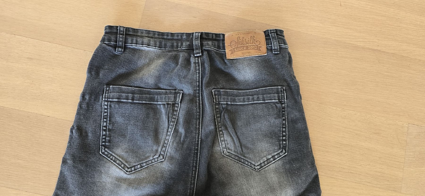Siksilk Jeans: coole Siksilk Jeans – Gebraucht aus Amlikon-Bissegg von Schnuefeli4 3