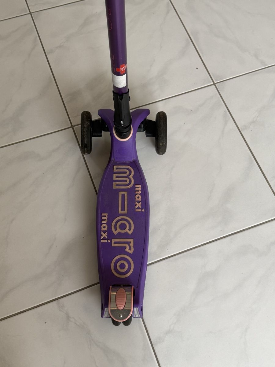 Micro Kickboard: Micro Maxi Scooter violett  – Usato da Dietlikon venduto da NESFEVER 1