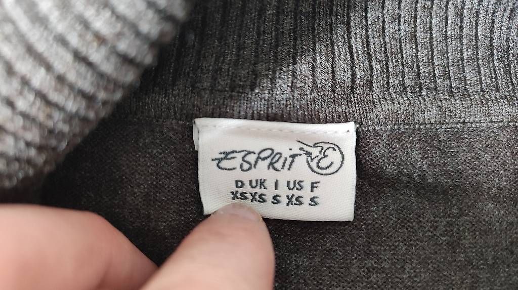 Esprit Pullover & Sweatshirts: Elegantes Langarmtshirt / dünner Pulli - Esprit - Grösse XS – Gebraucht aus Sempach Station von Szizi 4