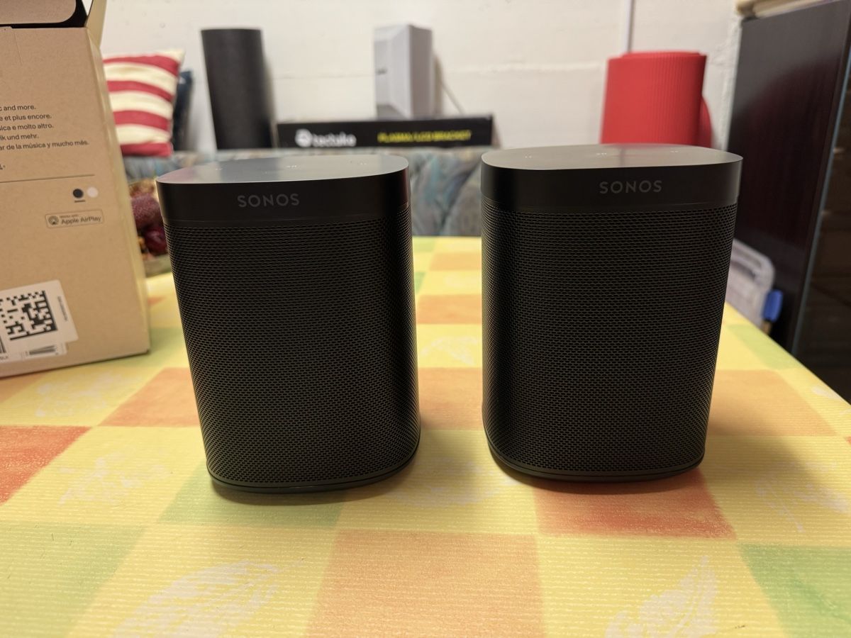 Sonos Casse acustiche: 2x Sonos One SL speaker new – Nuovo (secondo la descrizione) da Zürich venduto da YanOet