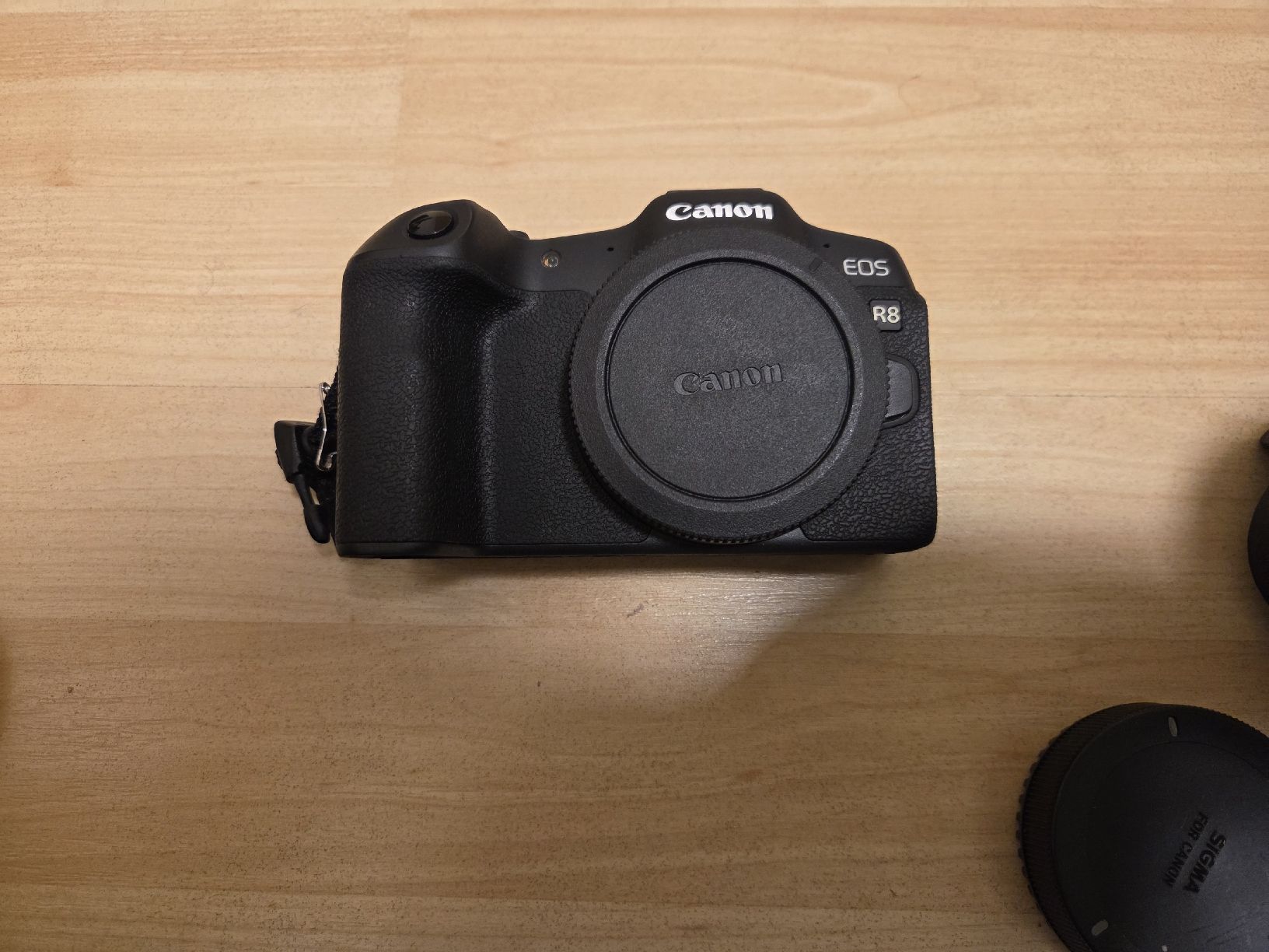 Canon Fotocamera: Canon EOS R8 Systemkamera mit Batteriegriff schwarz – Usato da Eglisau venduto da _Josi_ 4