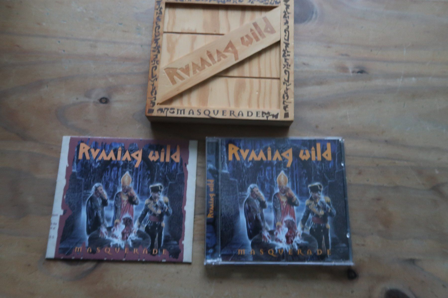 CD: RUNNING WILD - MASQUERADE - HOLZBOX - CD – Usato da Basel venduto da Patiscat 4