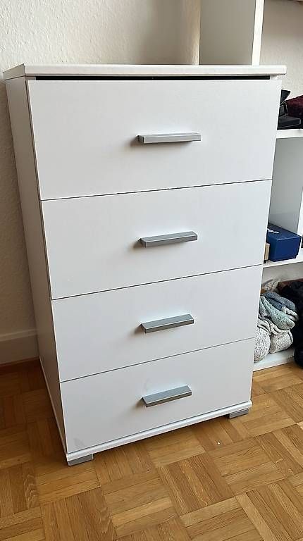 Ikea Kommoden: Weiße Kommode mit 4 Schubladen – Gebraucht aus Liestal von raq_l9vl 1