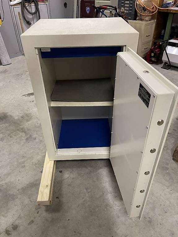 Tresor: Tresor KyStore Stufe B Stahlschrank – Gebraucht aus Kappelen von Gere28 2