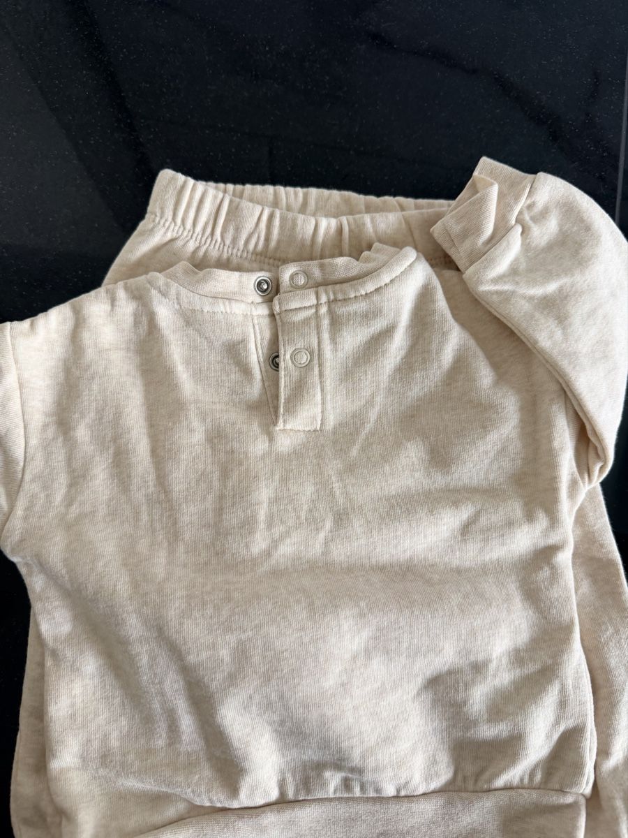 Lotti & Set di vestiti: Ensemble bébé mixte 62/68 – Usato da La Neuveville venduto da mypinguin 1