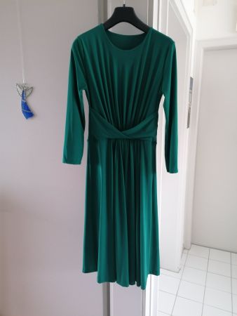 sehr schönes kleid gr. 32-34