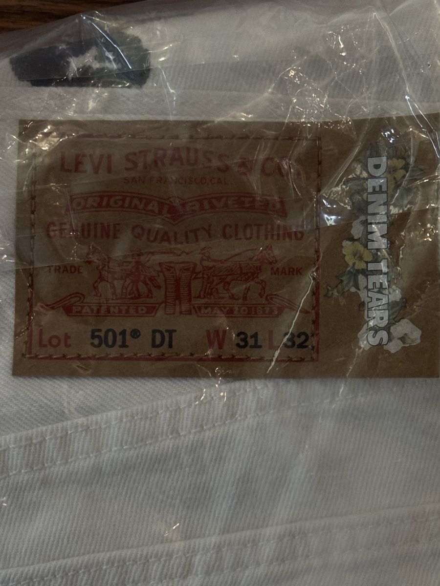Levi's Jeans: levis 501 x denim tears  – Nuovo e nell'imballaggio originale da Zürich venduto da one_6cds 1