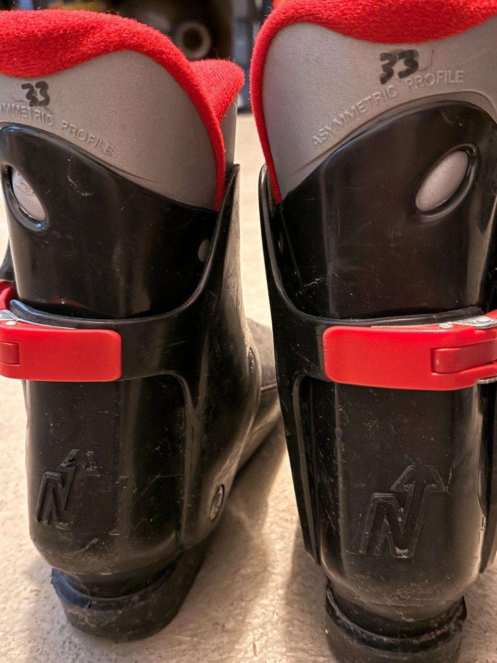 Nordica Scarpe per ragazzi: Chaussures de Ski Nordica 33 – Usato da Chézard-St-Martin venduto da kdu_f9lw 2