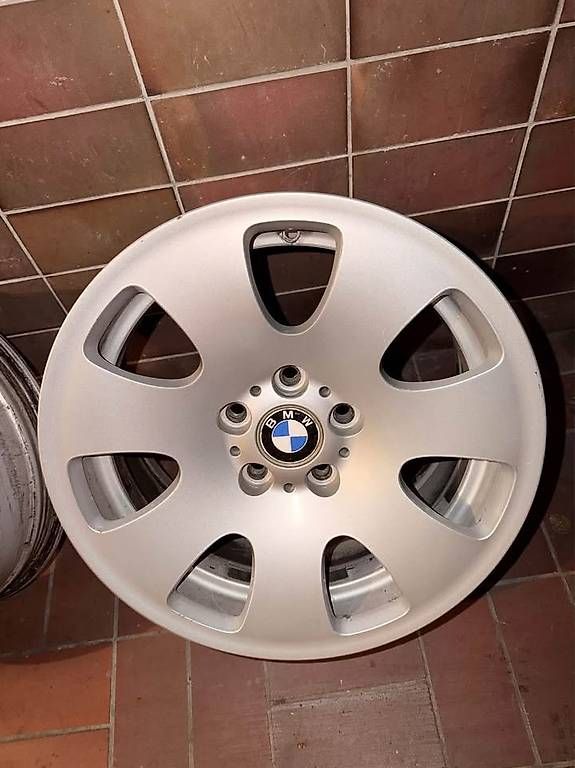 Felgen: BMW E65 Felgen 8x17 ET24 – Gebraucht aus Romanshorn von dif_x6q6 4