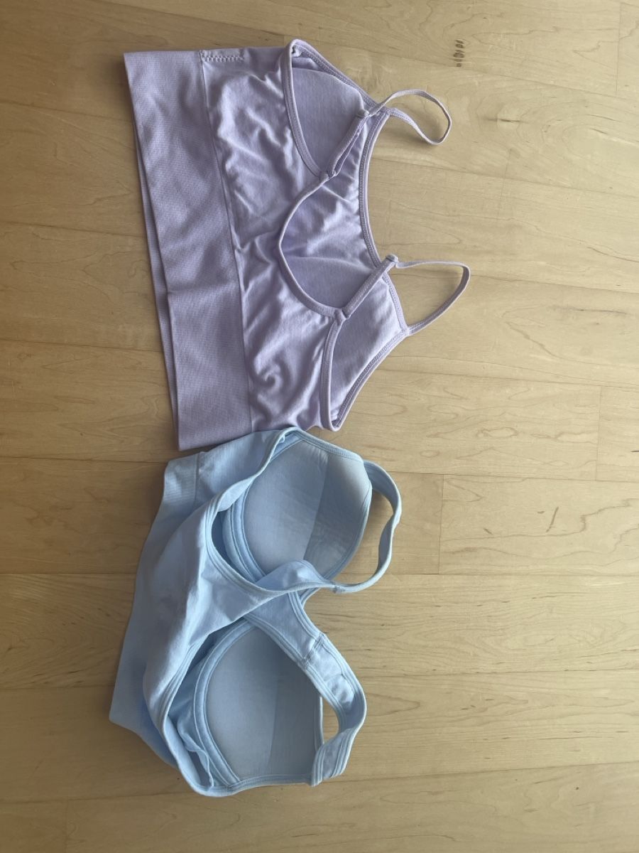 Tops: 2 BHs Top Grösse Xs gebraucht – Gebraucht aus Inwil von Ayrine2026 1