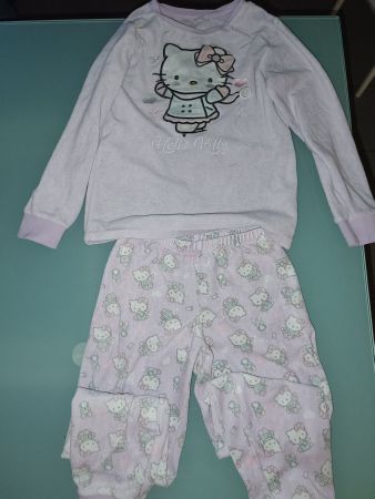 Hello Kitty Nickipyjama 122/128 (C&A 134), helllila