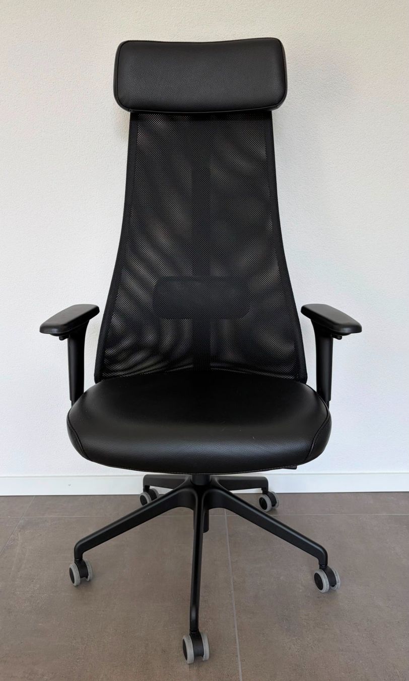 Chaises: Chaise – D'occasion à Cheseaux-Lausanne par lna_w8xk