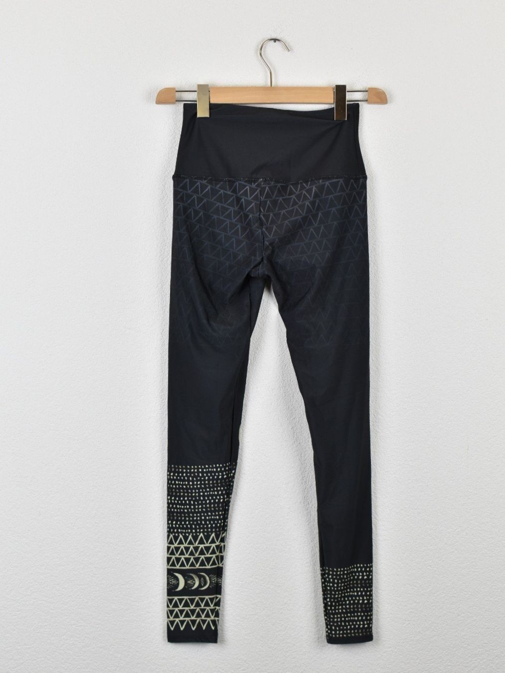 Leggings: Onzie Leggings, Gr.S/M – Gebraucht aus Nürensdorf von 2ND_STORY 1