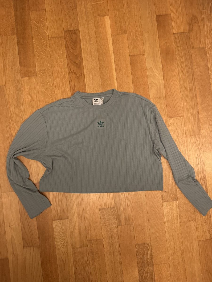 Adidas Pullover & Sweatshirts: Adidas Set  – Gebraucht aus Chur von snow_white_blue 2