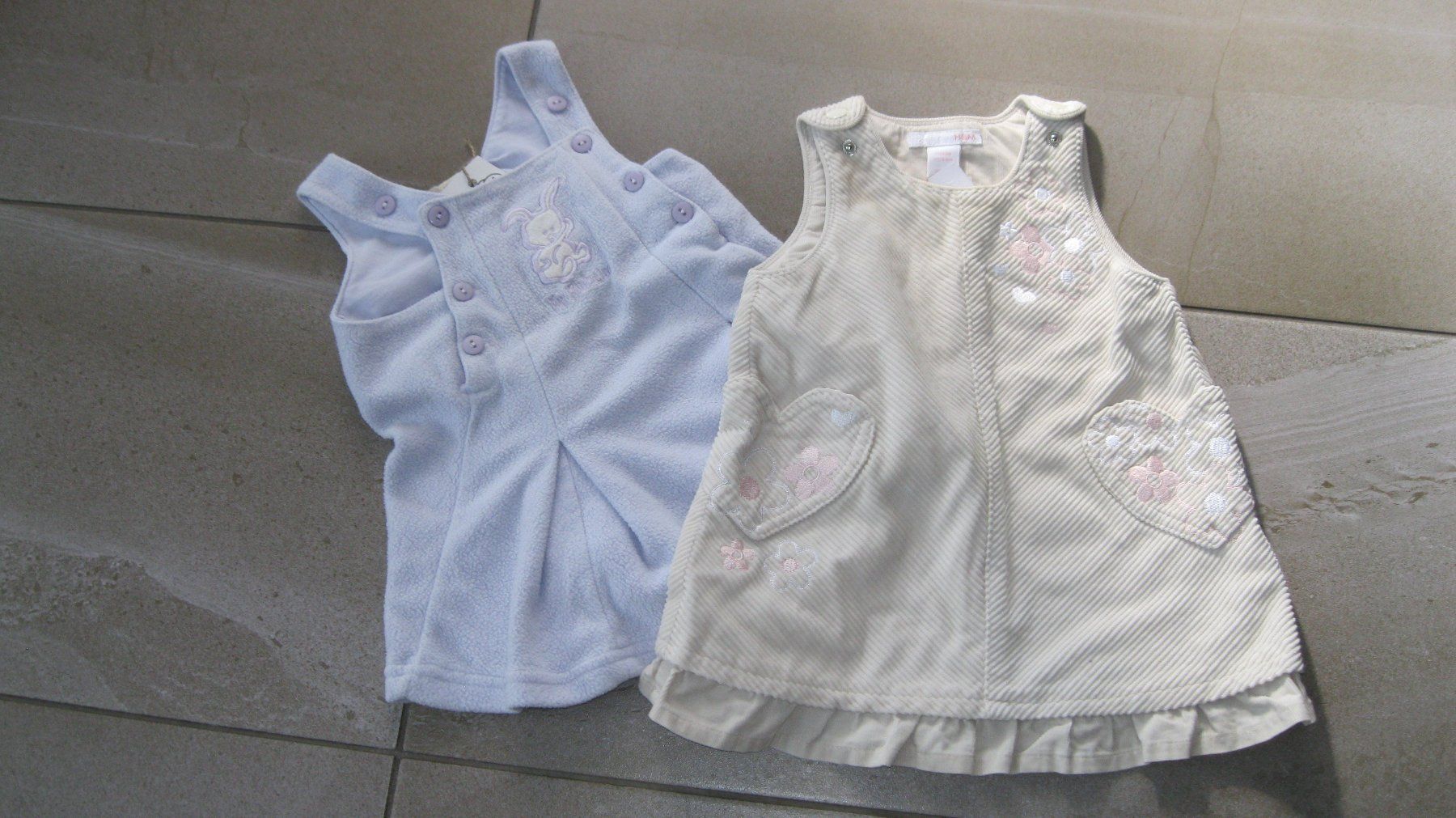 Vestiti & Gonne: 2 robes taille 68 – Usato da vouvry venduto da -tivoli-