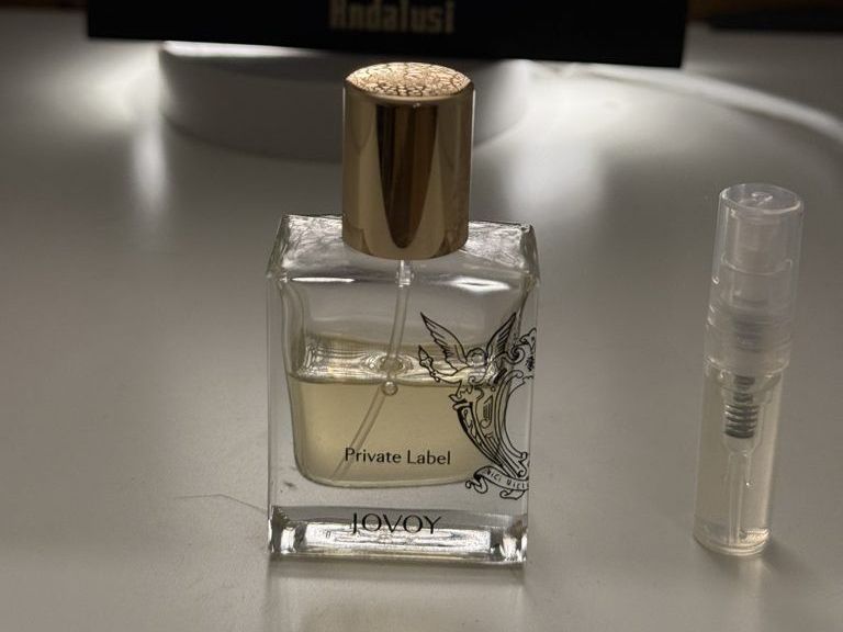 Parfum & Eau de Toilette: Jovoy Private Label décant 2 ml – Neu (gemäss Beschreibung) aus Meyrin von Al-Andalusi