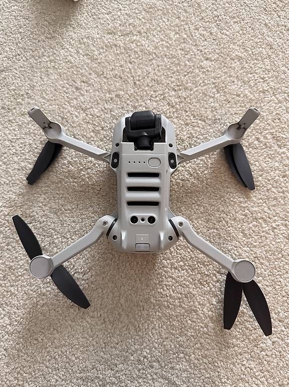 DJI RC Kits de montage: DJI MINI 4K FLY MORE COMBO – D'occasion à Schaffhausen par phi_6fjy 2