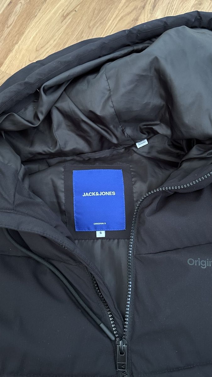 Jack & Jones Giacche: Jack & Jones Steppjacke schwarz  – Nuovo (secondo la descrizione) da Seengen venduto da nad_cn92 2