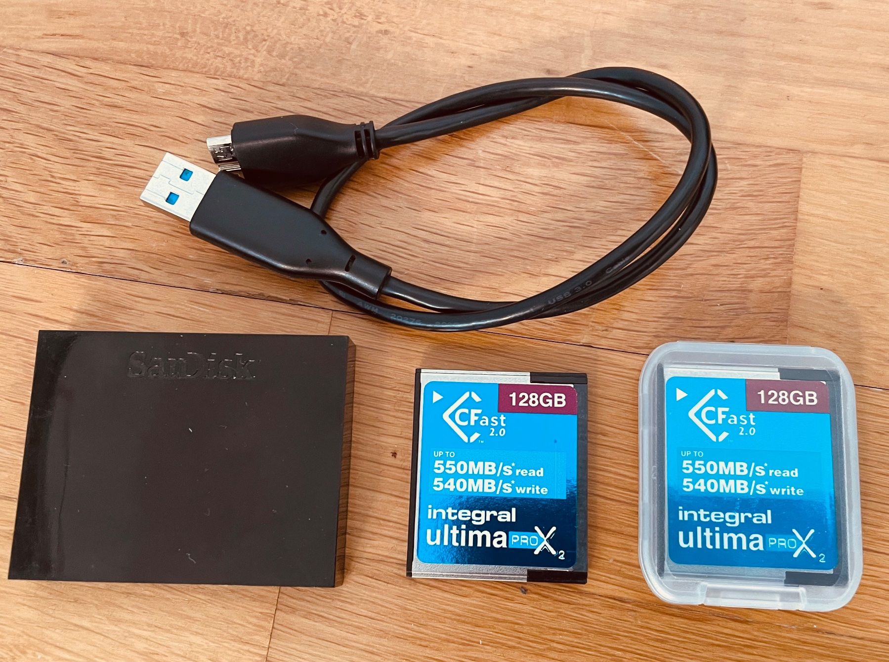 Canon Camcorder: Canon 4K Camcorder XC10 – Gebraucht aus Rüfenacht BE von scju2 5