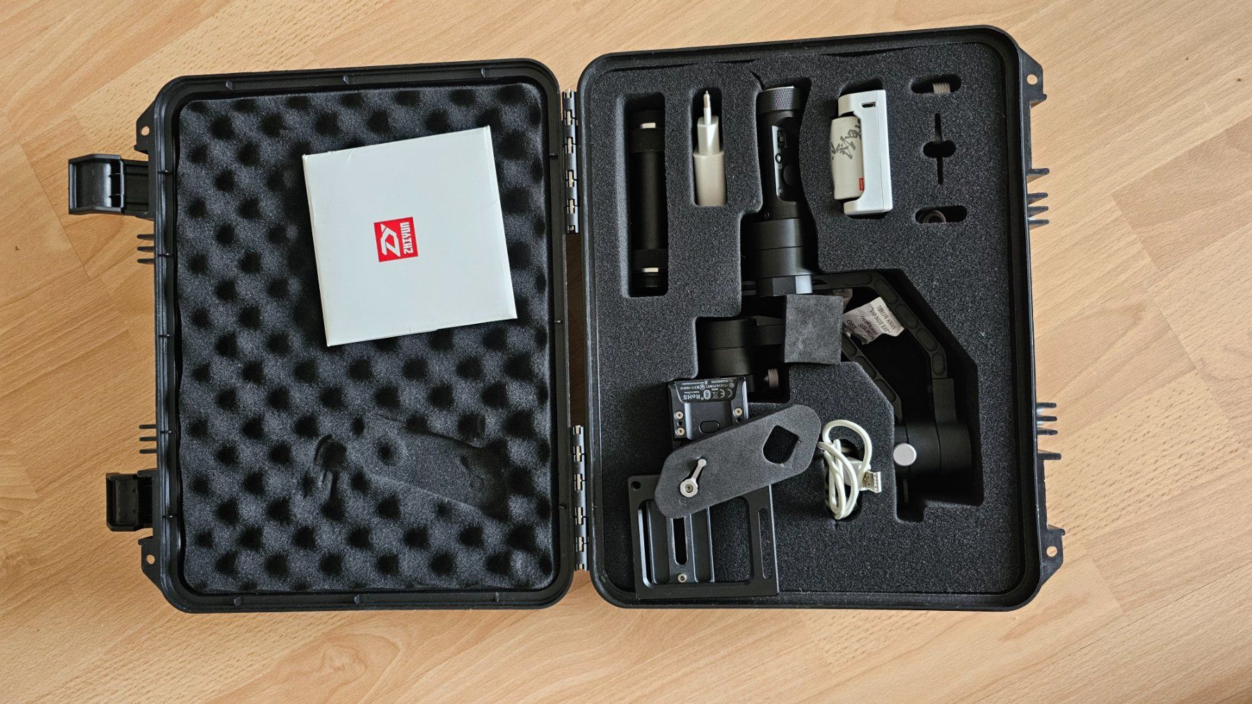 Zhiyun Supporti a parete: Zhiyun Crane V2 Gimbal – Usato da Winterthur venduto da qwerty80 1