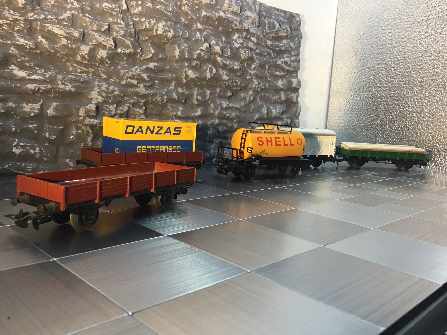 Märklin Modellini di ferrovie: MÄRKLIN GÜTERWAGEN SPUR H0 – Usato da Männedorf venduto da Spezial-Modelle 1