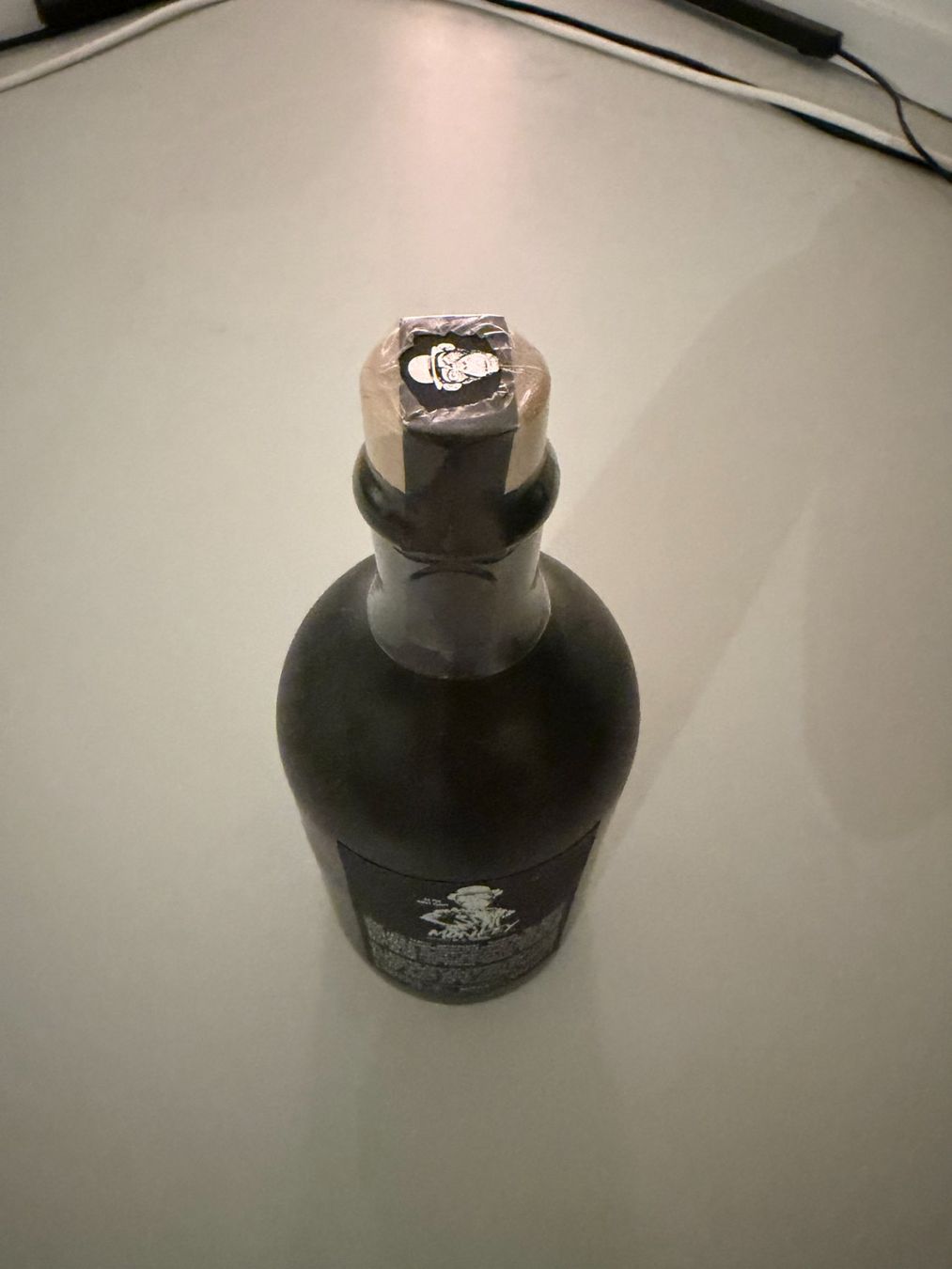 Bevande alcoliche: Monkey in a Bottle ∙ Blue Dry Gin – Nuovo e nell'imballaggio originale da Zürich venduto da novel 3