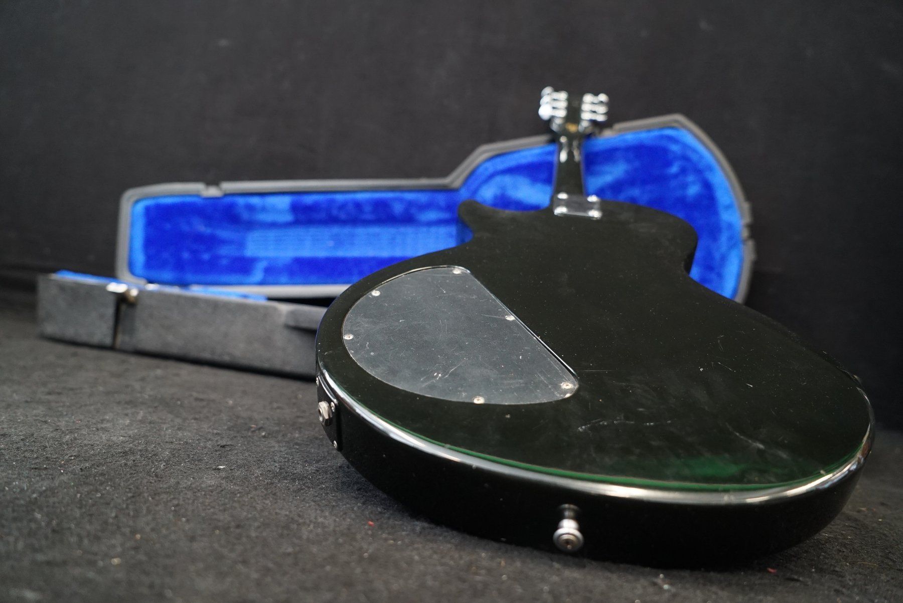 Strumenti musicali: Gibson Invader 80s inklusive original Gibsonkoffer – Usato da Ortschwaben venduto da Musictrade 7