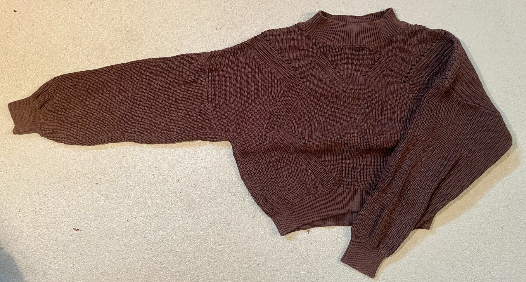 Gant Lotti & Set di vestiti: 4 schöne Strick-Oberteile Gr. 146/152 – Usato da Neuendorf venduto da Knopfi 2